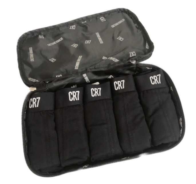 Cristiano Ronaldo's CR7 Underwear collections are designed and manufactured with an attention to detail seldom found in men’s underwear. Our CR7's 5-pack travel bags are an excellent value and fantastic gift option. Each travel bag includes 5 comfortable, breathable cotton blend trunks (95% cotton, 5% elastane). 5 cotton-blend trunks Color: Jet Black CR7 Underwear is machine washable.